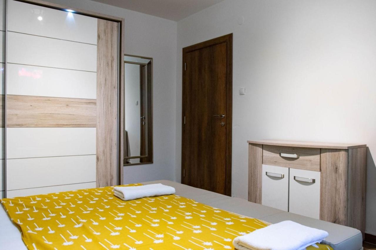 Campi D'Oro Apartment Kotor Bagian luar foto