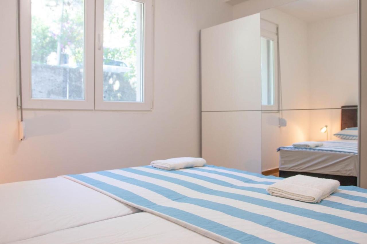 Campi D'Oro Apartment Kotor Bagian luar foto